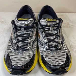 Brooks Men’s Running Shoes- Men’s size 13